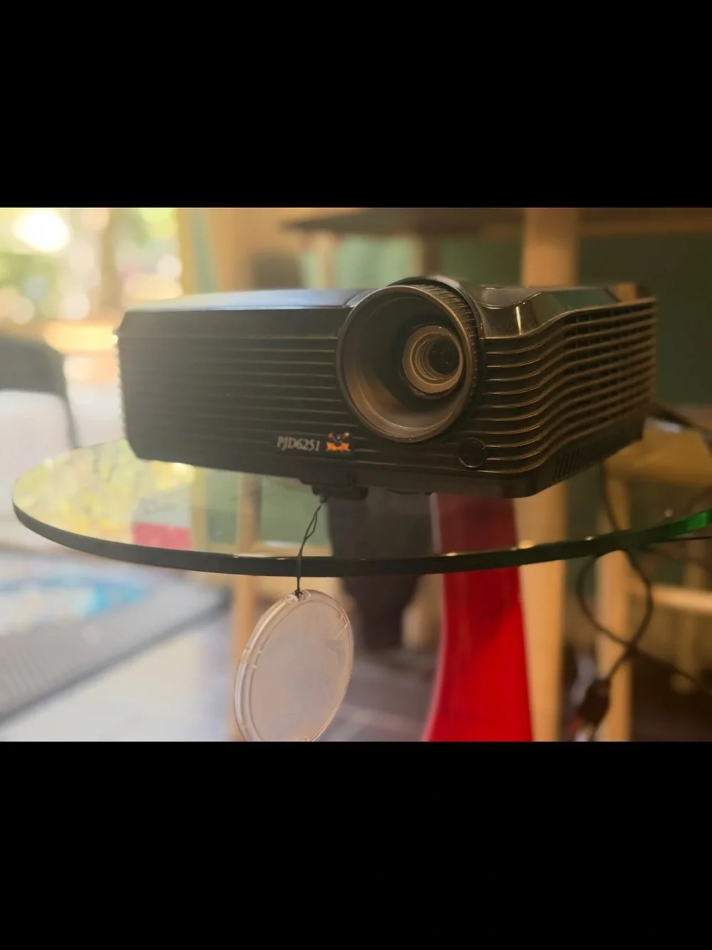 This is a ViewSonic PJD5111 Portable DLP Projector listed for $500’